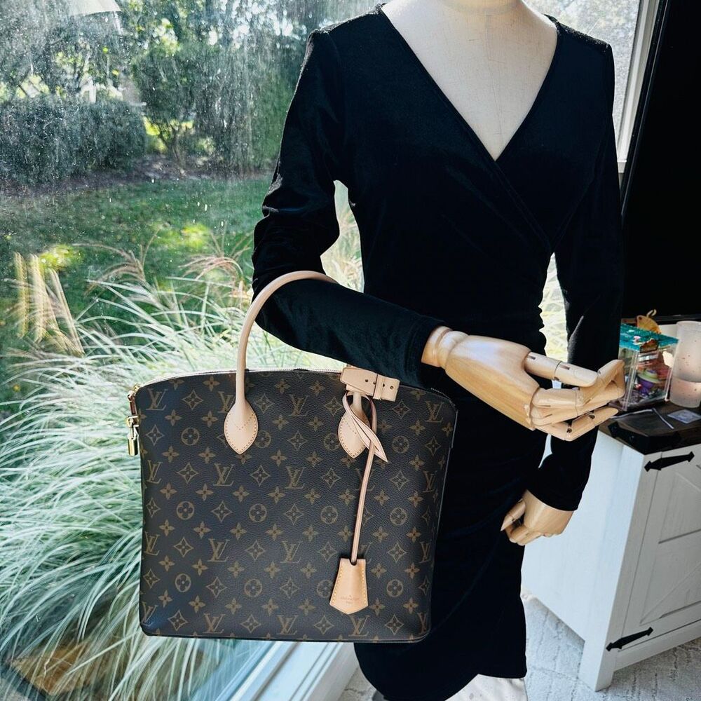 Louis Vuitton Lockit MM - Picture 2 of 16